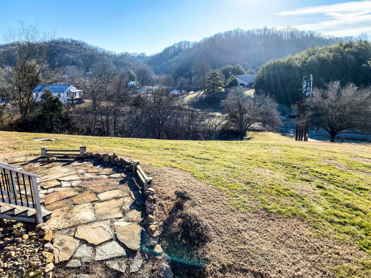 Modern Rustic Countryside Downstairs Guesthouse Sevierville Exterior photo